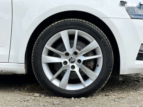 Skoda Octavia 2020 - фото 21