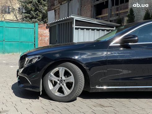Mercedes-Benz E-Класс 2018 черный - фото 6