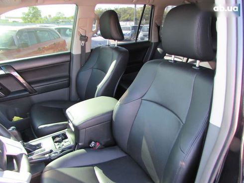 Toyota Land Cruiser Prado 2011 - фото 10