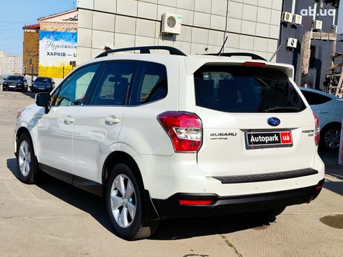 Subaru Forester 2014 белый - фото 4