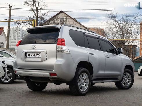 Toyota Land Cruiser Prado 2010 - фото 5