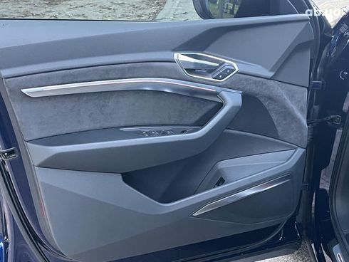 Audi E-Tron 2021 синий - фото 30