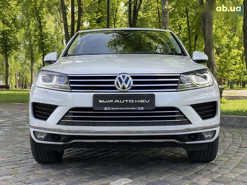 Volkswagen Touareg 2015 - фото 18