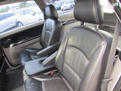 Mitsubishi Grandis 2007 - фото 12