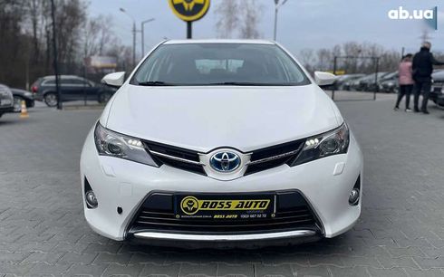 Toyota Auris 2014 - фото 2