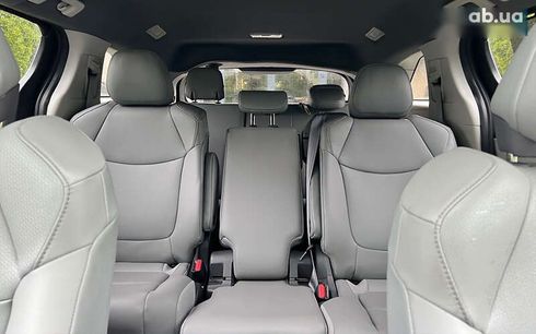 Toyota Sienna 2022 - фото 18