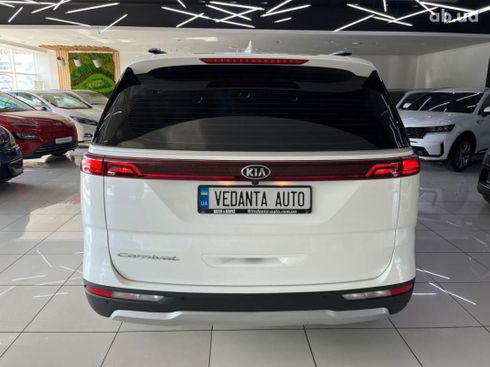 Kia Carnival 2021 - фото 6
