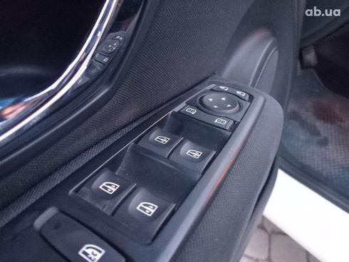 Renault Megane 2013 белый - фото 21