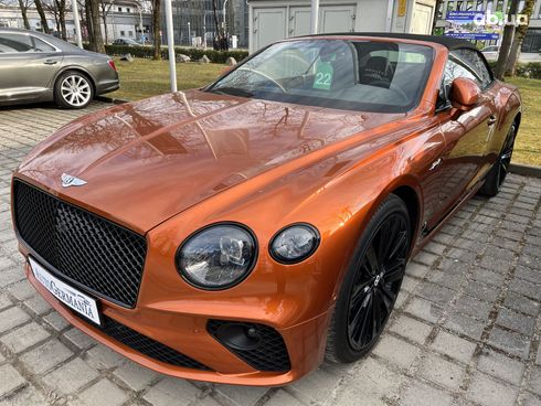 Bentley Continental GT 2022 - фото 22