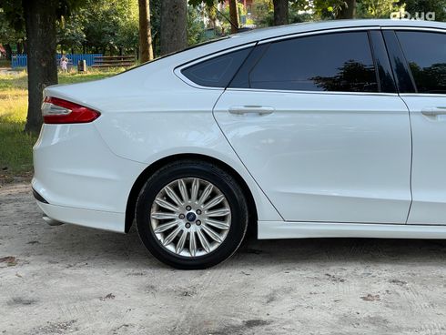 Ford Fusion 2015 белый - фото 8