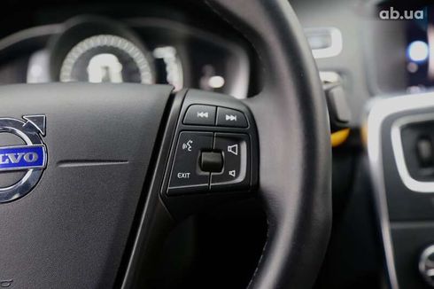 Volvo S60 2017 - фото 25