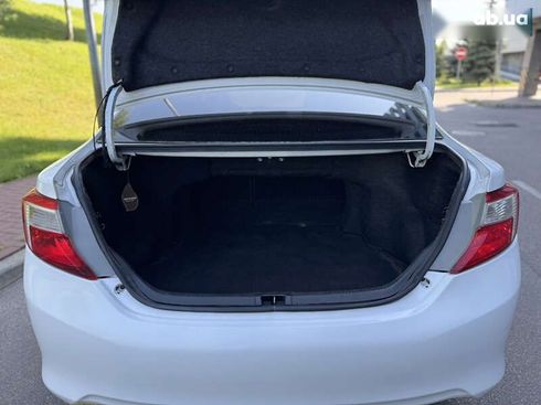 Toyota Camry 2014 - фото 27