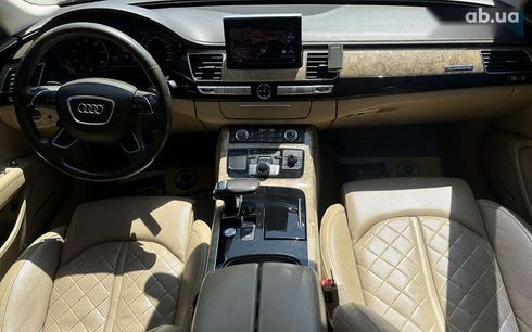 Audi A8 2011 - фото 14
