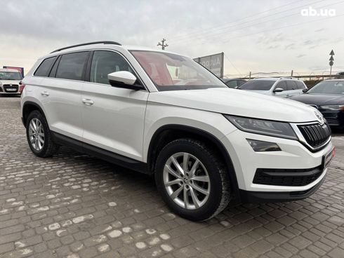 Skoda Kodiaq 2018 белый - фото 11