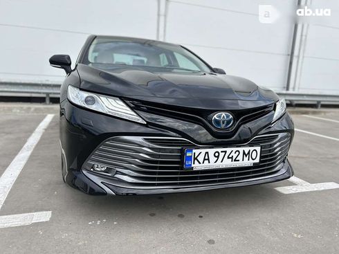 Toyota Camry 2020 - фото 8