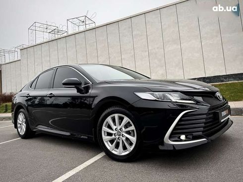 Toyota Camry 2023 - фото 15