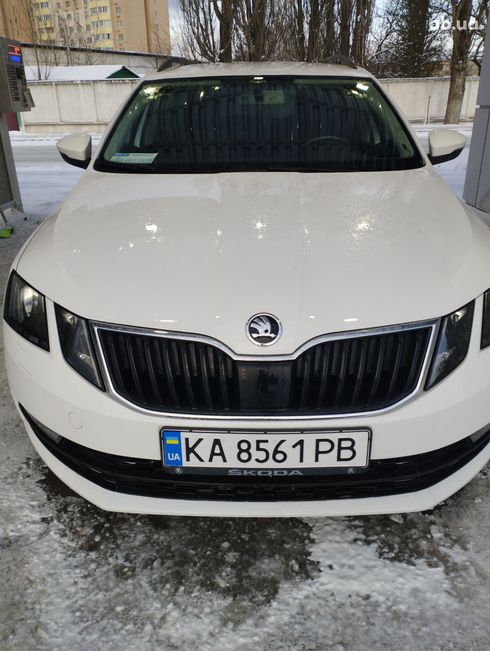 Skoda Octavia 2019 белый - фото 19