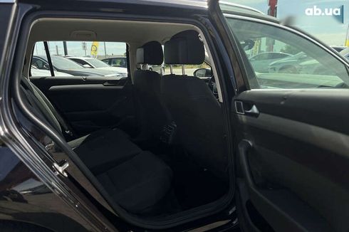 Volkswagen Passat 2015 - фото 12