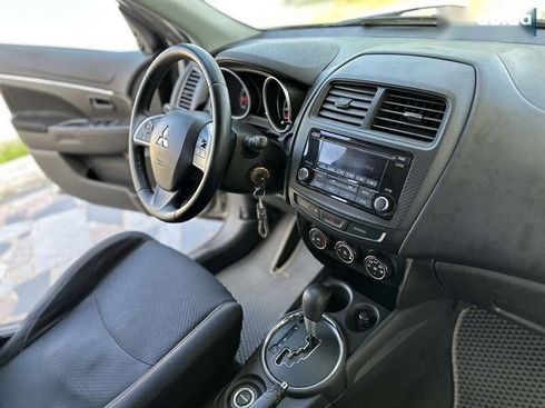 Mitsubishi Outlander 2015 - фото 4