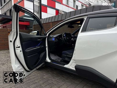 Toyota C-HR 2018 - фото 21