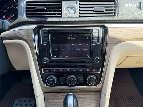 Volkswagen Passat 2017 - фото 12