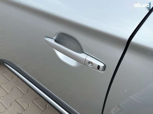 Mitsubishi Outlander 2023 - фото 8