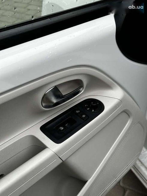 Volkswagen e-Up 2013 - фото 5