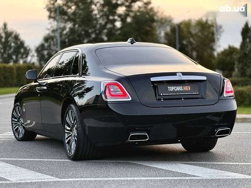 Rolls-Royce Ghost 2021 - фото 7