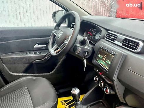 Renault Duster 2020 - фото 28