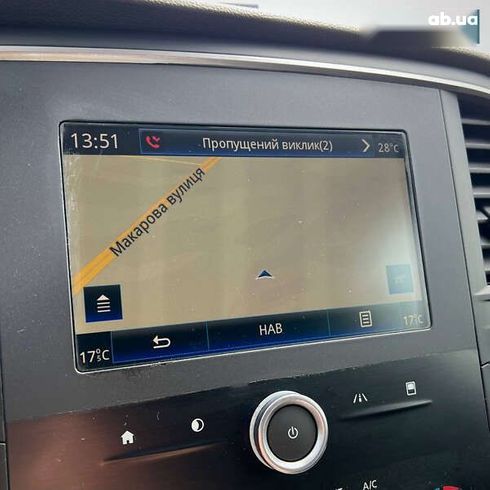 Renault Megane 2018 - фото 27