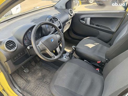 Geely GX-2 2013 - фото 12