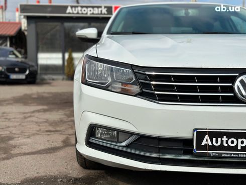 Volkswagen Passat 2016 белый - фото 3