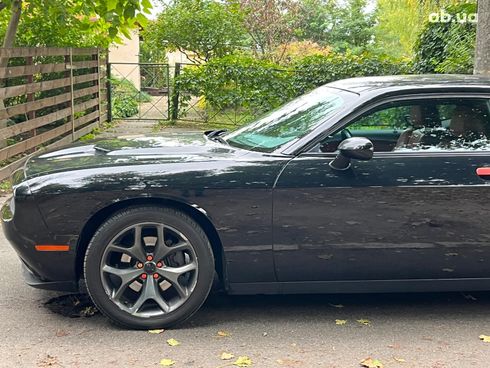 Dodge Challenger 2018 черный - фото 8