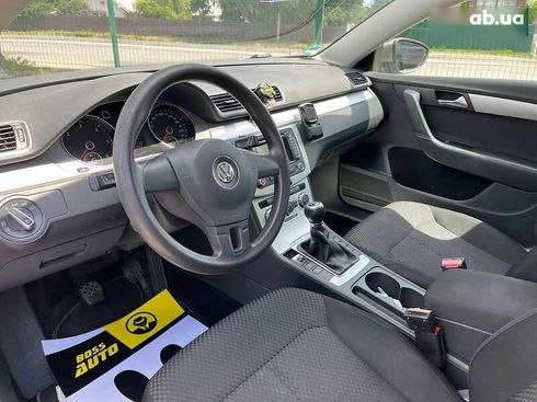 Volkswagen Passat 2012 - фото 18