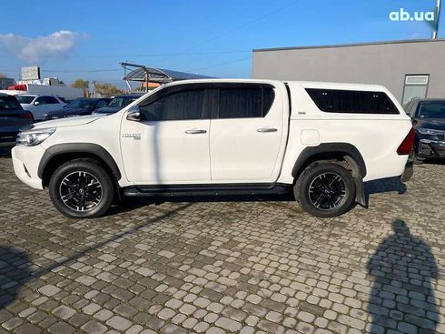 Toyota Hilux 2016 - фото 4