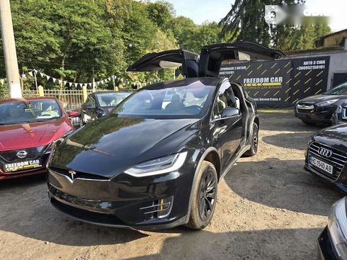 Tesla Model X 2019 - фото 7