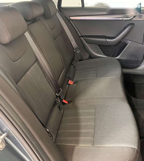 Skoda Octavia 2018 - фото 18