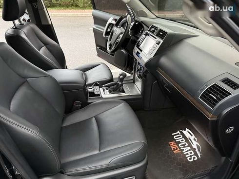 Toyota Land Cruiser Prado 2020 - фото 26
