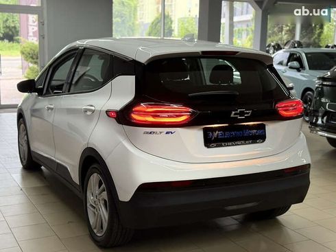 Chevrolet Bolt 2023 - фото 8