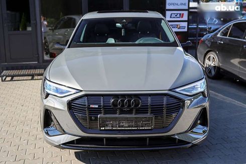 Audi E-Tron 2022 - фото 2