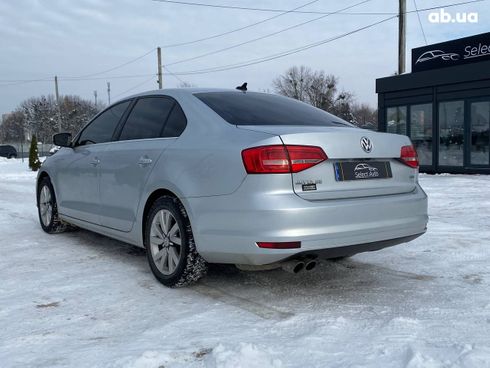 Volkswagen Jetta 2015 - фото 4