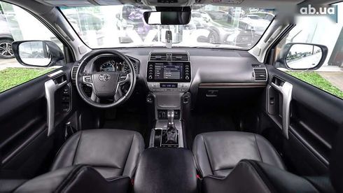 Toyota Land Cruiser Prado 2023 - фото 8