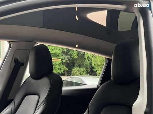 Tesla Model Y 2021 - фото 14