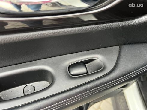 Nissan Rogue 2018 белый - фото 33