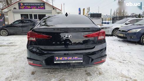 Hyundai Elantra 2020 - фото 5