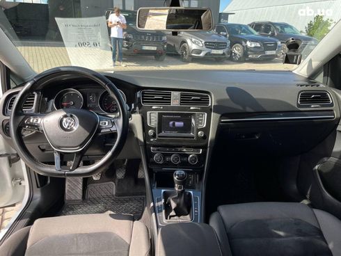 Volkswagen Golf 2015 белый - фото 35