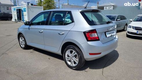 Skoda Fabia 2020 - фото 19