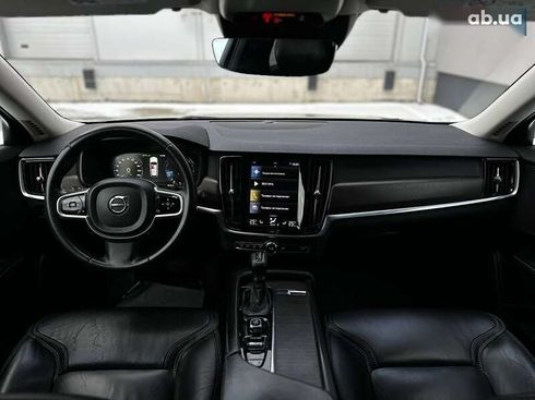 Volvo V90 Cross Country 2017 - фото 19