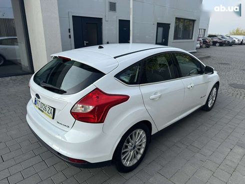 Ford Focus 2014 - фото 7