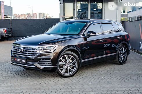 Volkswagen Touareg 2018 - фото 2